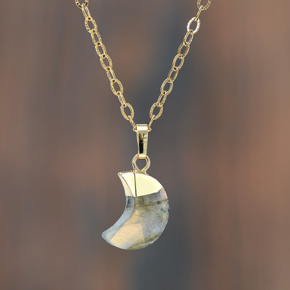 Collier pendentif Lune en pierre de lune