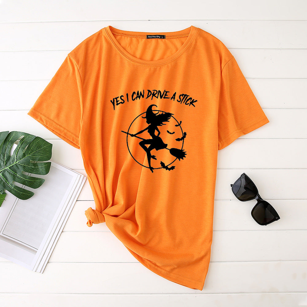 T-Shirt imprimé sorcière sur son balai "yes I can drive a stick"