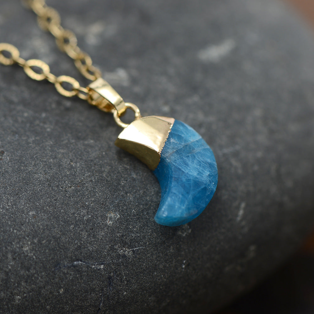 Collier pendentif Lune en pierre de lune