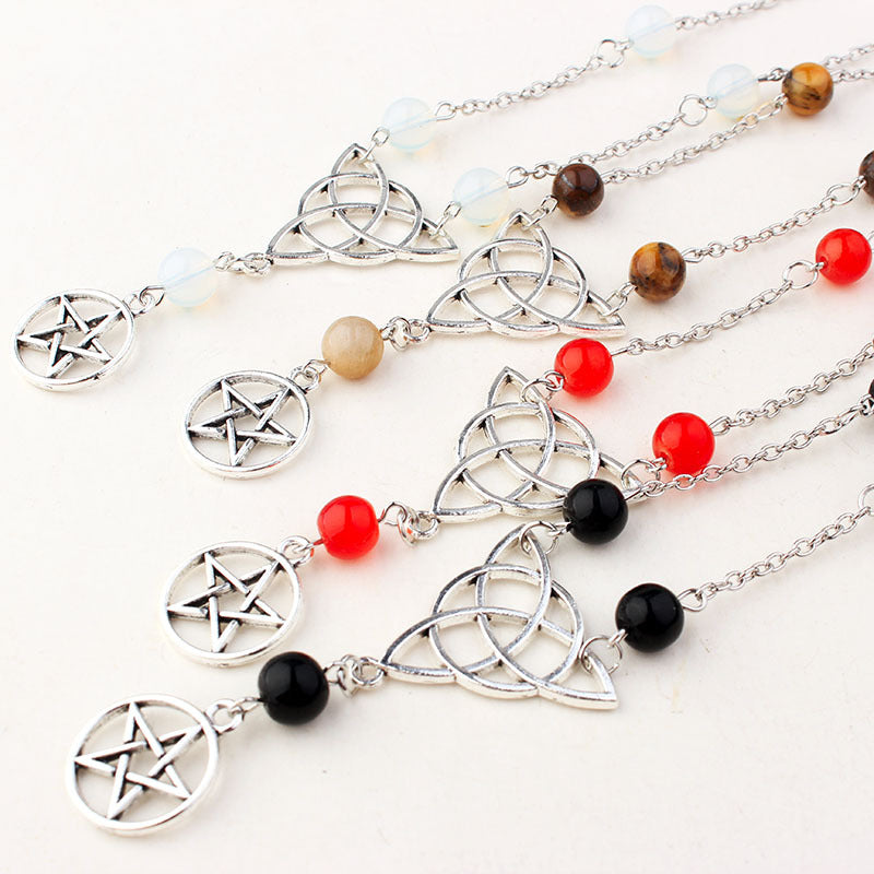 Chaîne de tête ou collier pendentif pentacle et triquetra