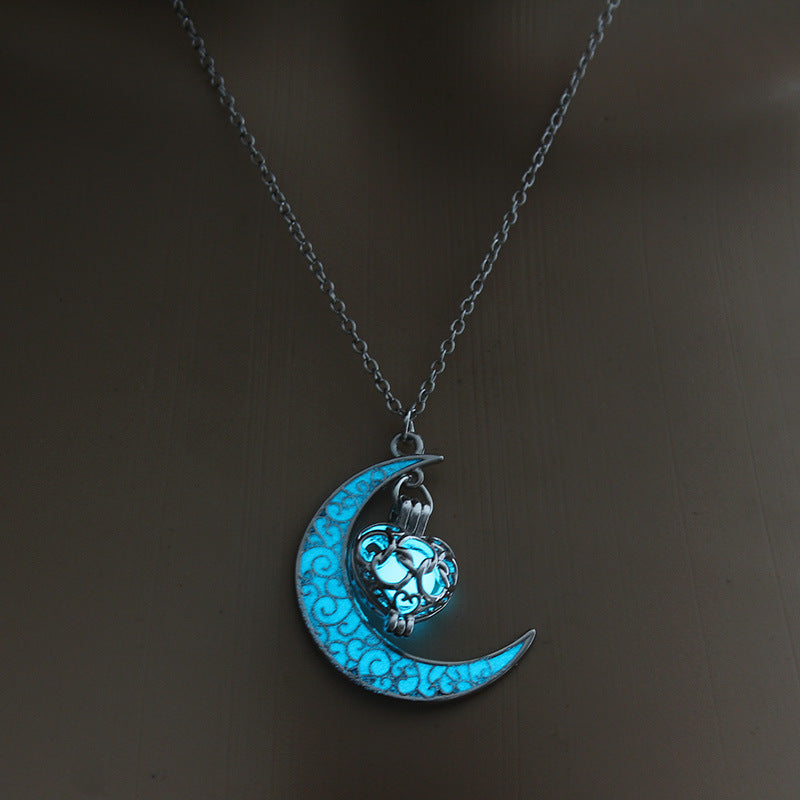 Collier lune lumineux