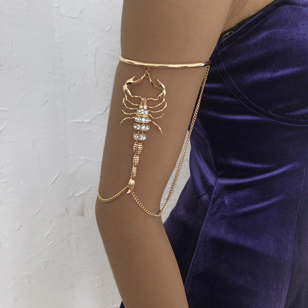 Bracelet géométrique Scorpion