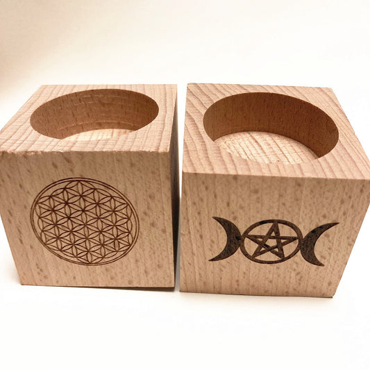 Bougeoir Pentacle en Bois – Illuminez vos rituels et élevez votre énergie.