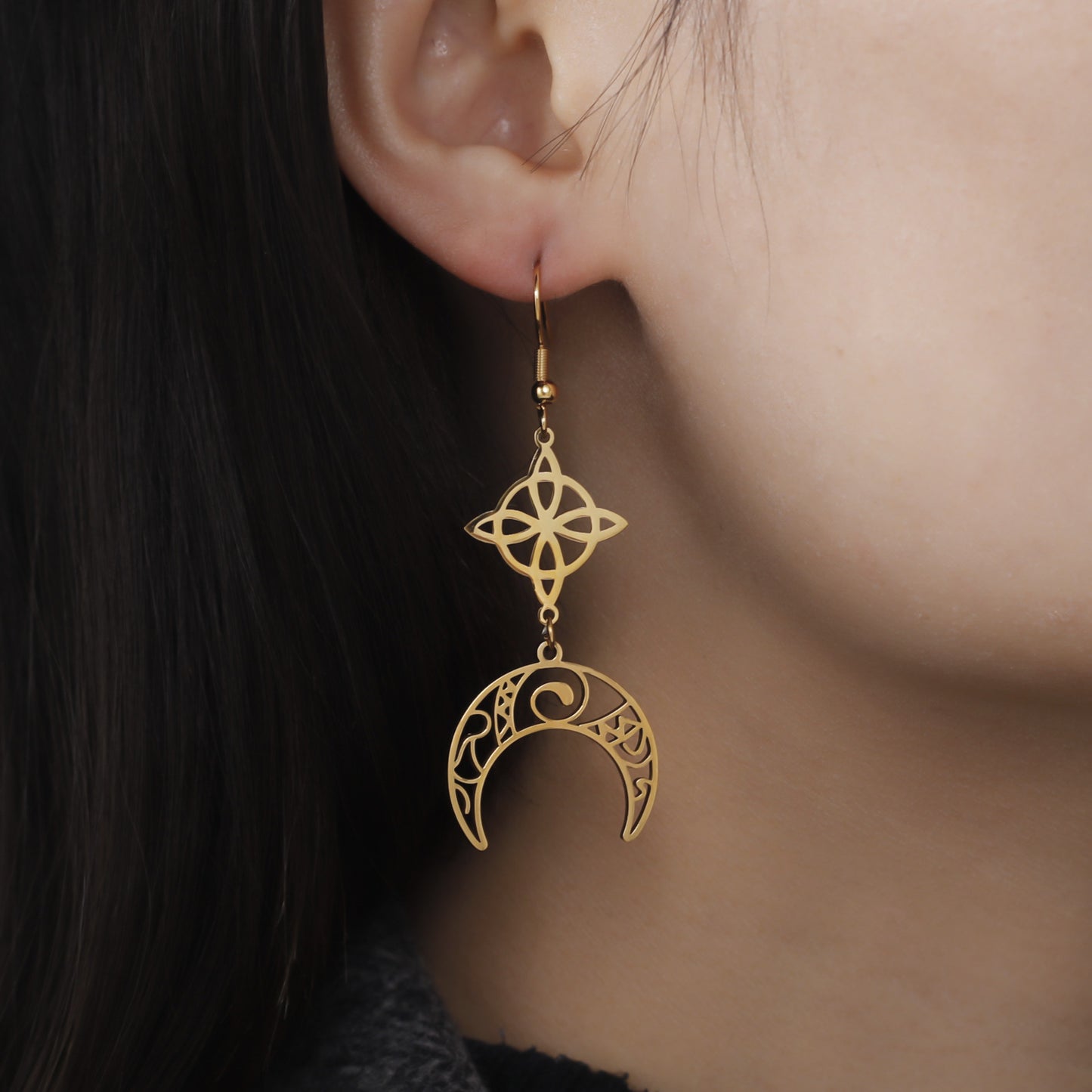 Boucles d’Oreilles Lune & Nœud de Sorcière en Acier Inoxydable