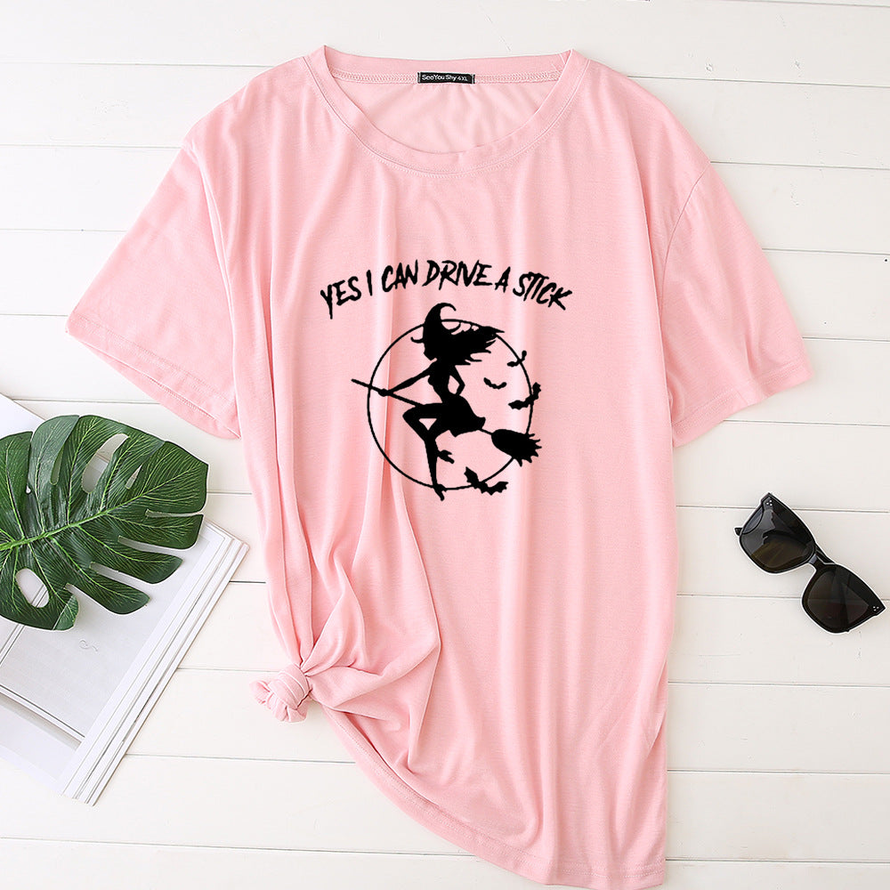 T-Shirt imprimé sorcière sur son balai "yes I can drive a stick"